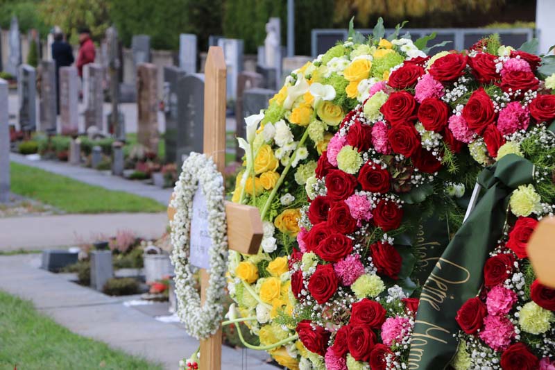 Création de couronne de fleurs, Le Lamentin